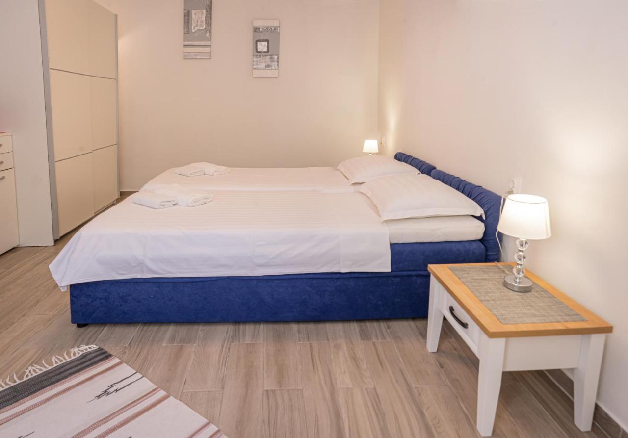 Eleonora Apartments Zadar Exterior photo