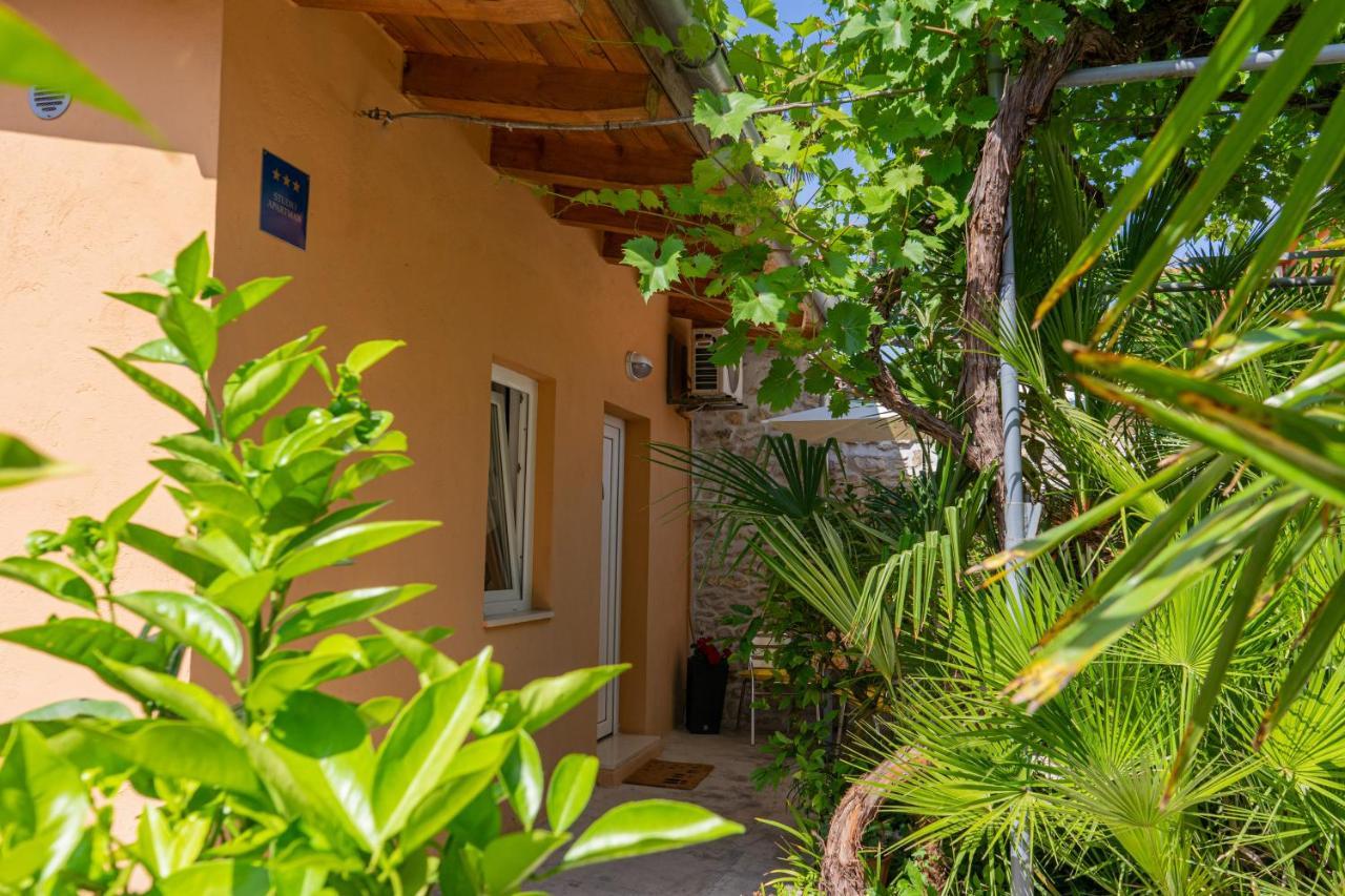 Eleonora Apartments Zadar Exterior photo