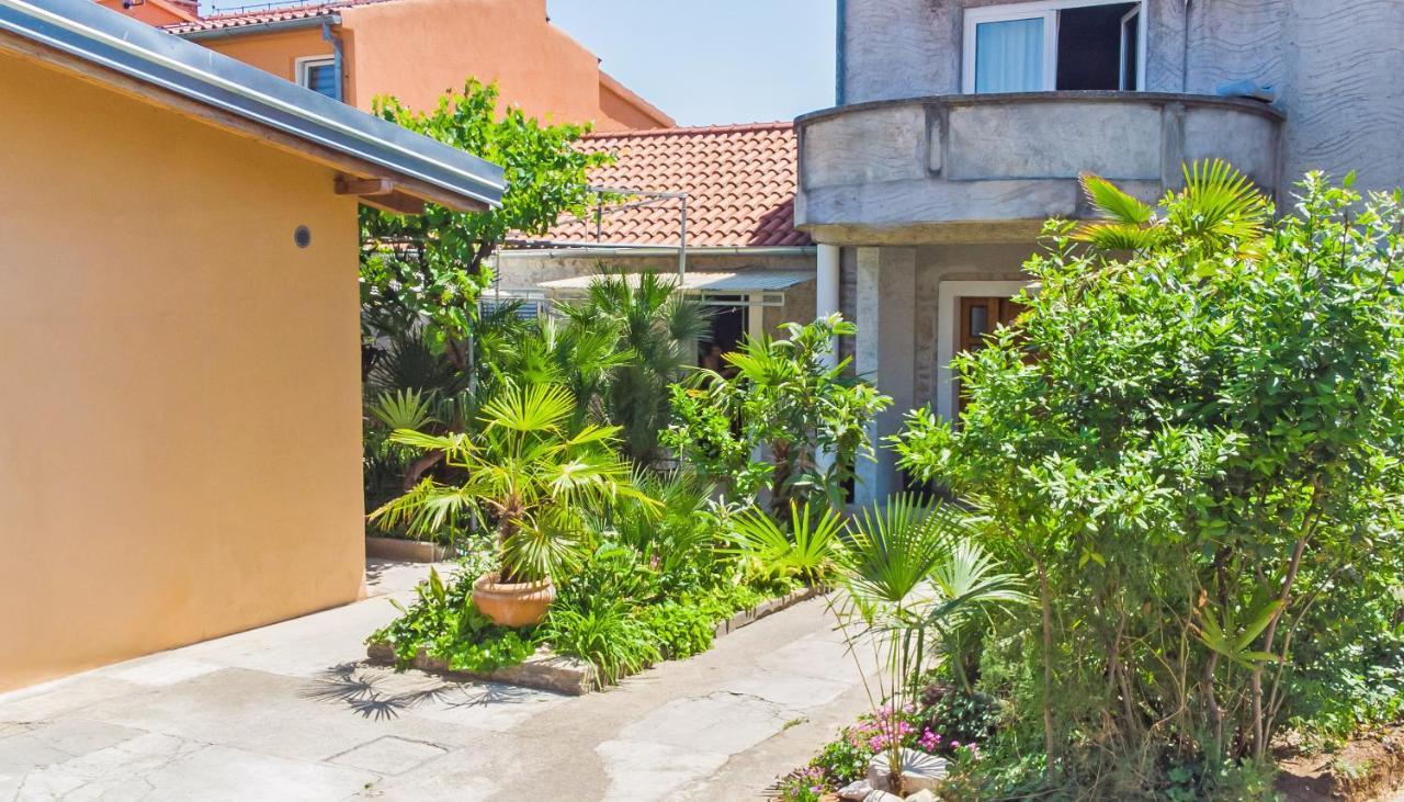 Eleonora Apartments Zadar Exterior photo