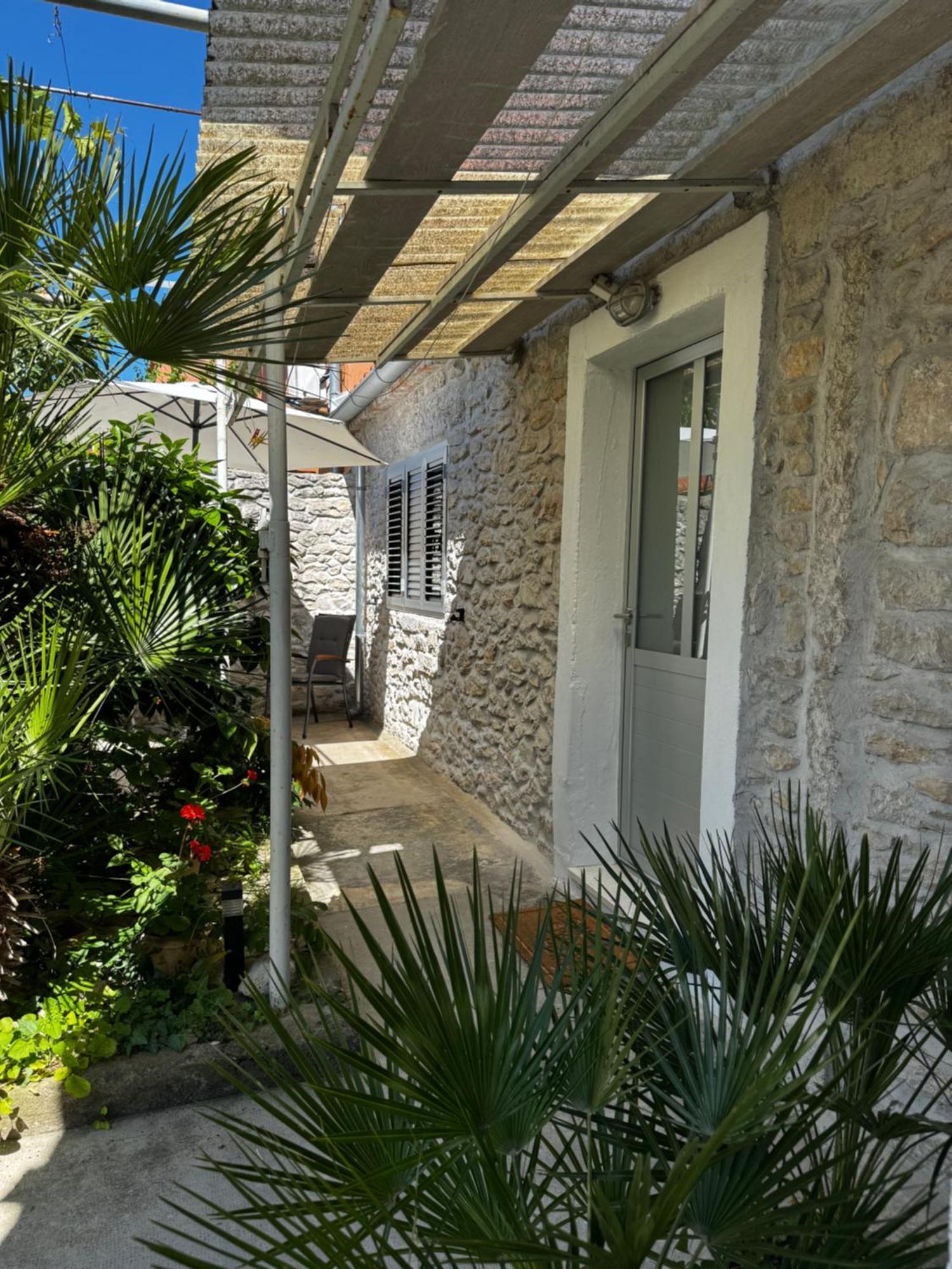 Eleonora Apartments Zadar Exterior photo